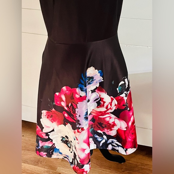 Neiman Marcus Women’s Black Floral Evening Cocktail Dress  US 12 A line - Picture 4 of 10
